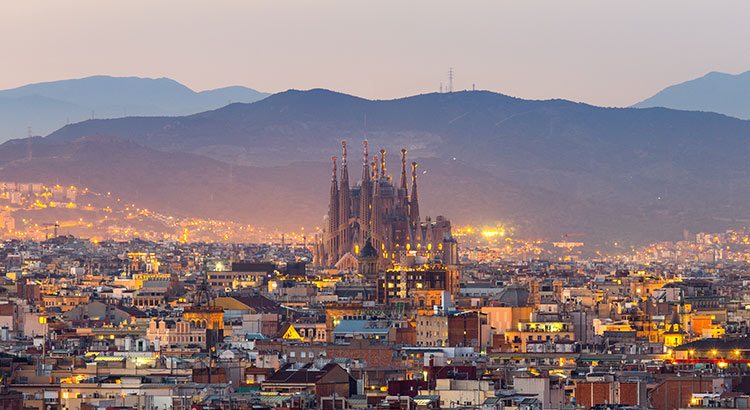 Sagrada Família in Barcelona: de kathedraal die nooit werd afgemaakt