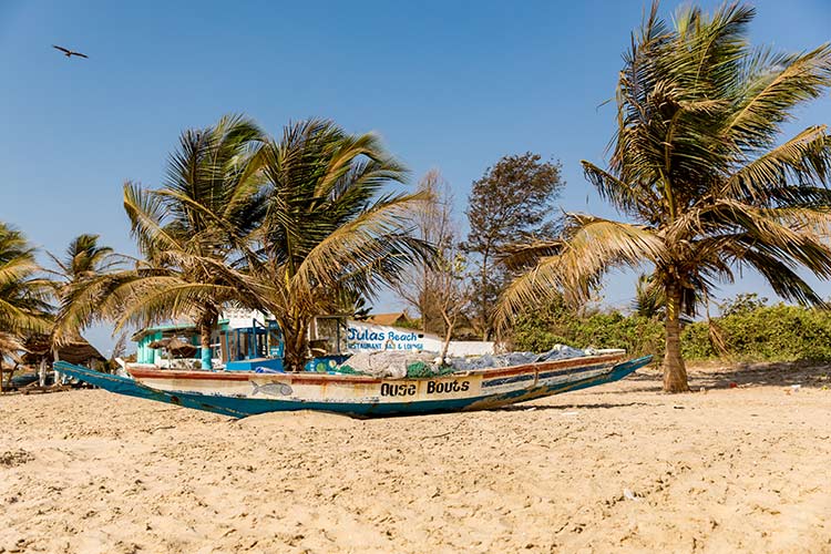 Gambia of Senegal stranden