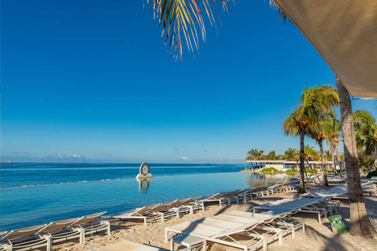 Wat te doen op Curaçao, hoteltip: Papagayo Beach Hotel
