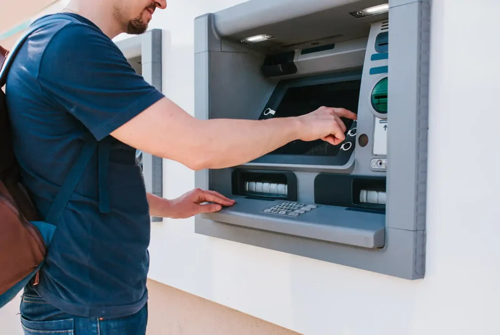 Tips geld afhalen buitenland