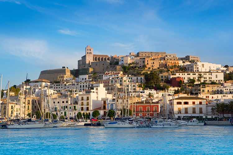 Europese eilanden auto ontdekken: Ibiza