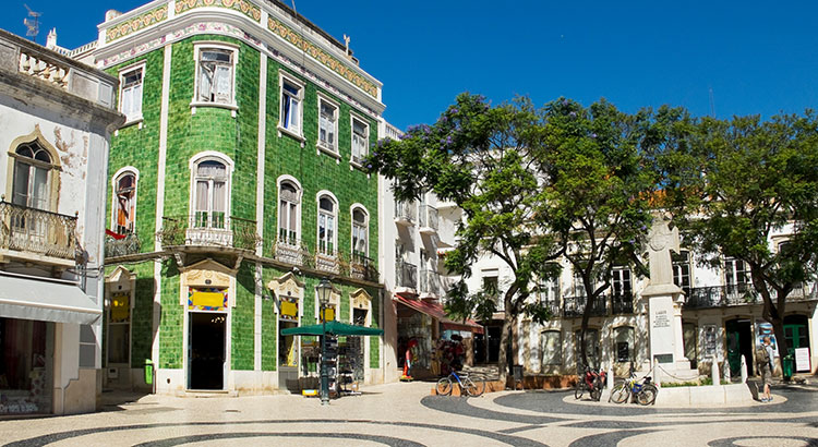 Parel van de Algarve: deze bezienswaardigheden in Lagos mag je niet missen!