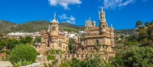 Castillo de Colomares, sprookjeskasteel aan de Costa del Sol