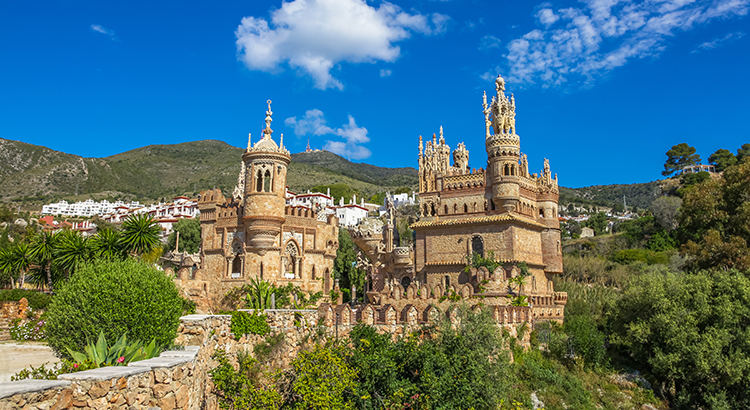 Castillo de Colomares, sprookjeskasteel aan de Costa del Sol
