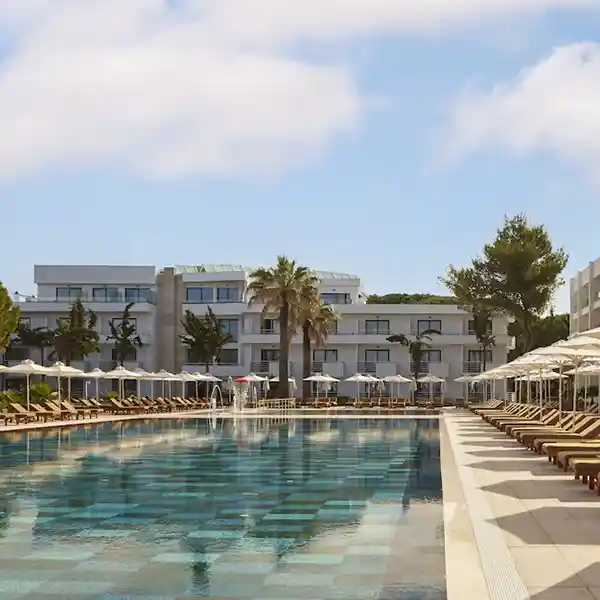 Sol Tropikal Durres, Albanië